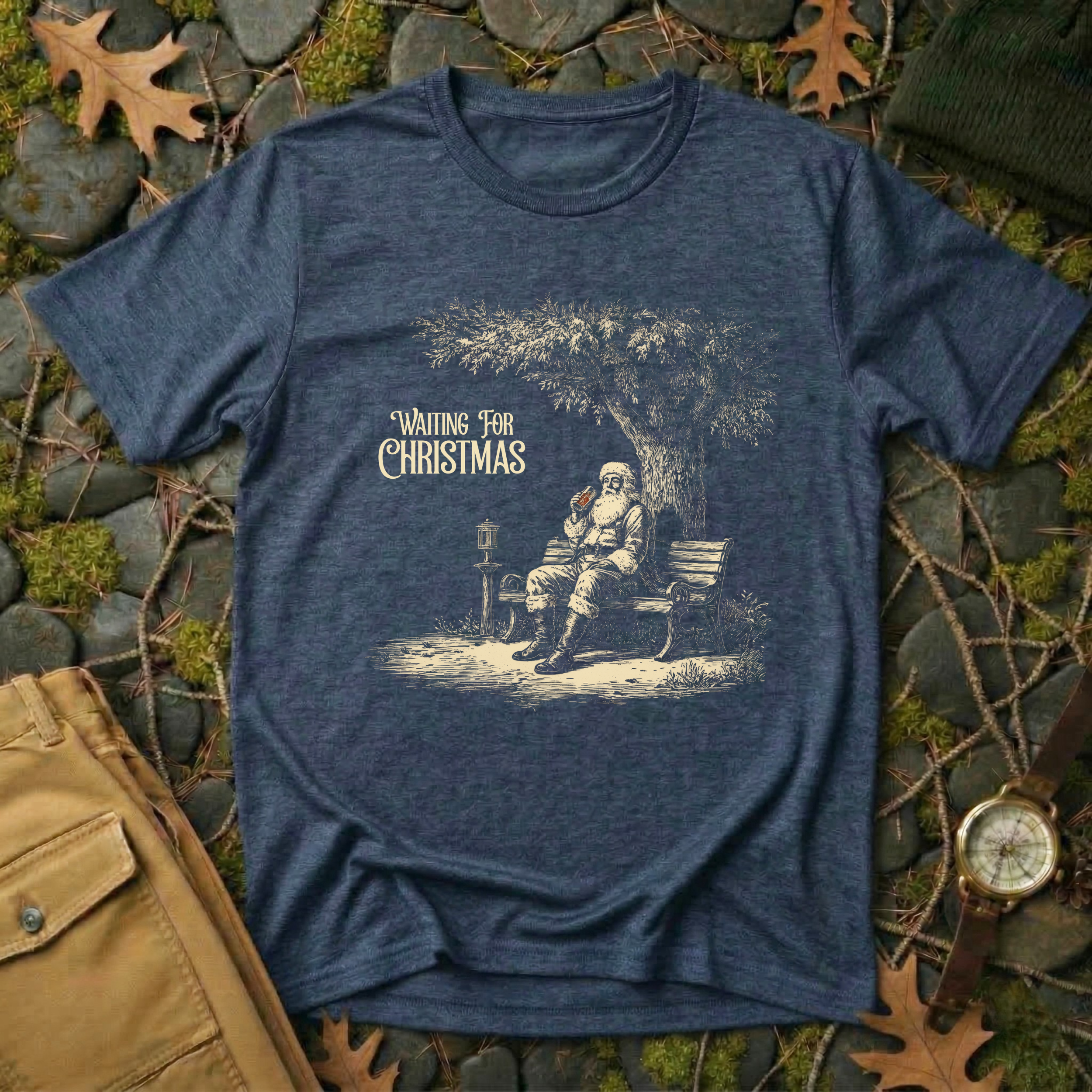 Waiting for Christmas – Vintage Santa T-Shirt